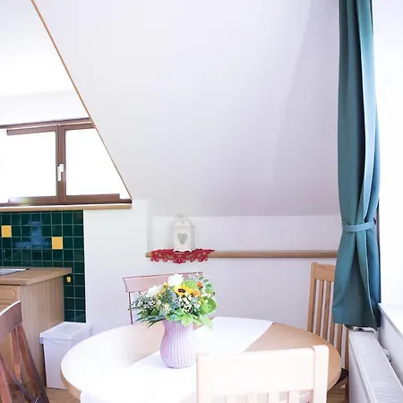 Sara * 巴德小基希海姆