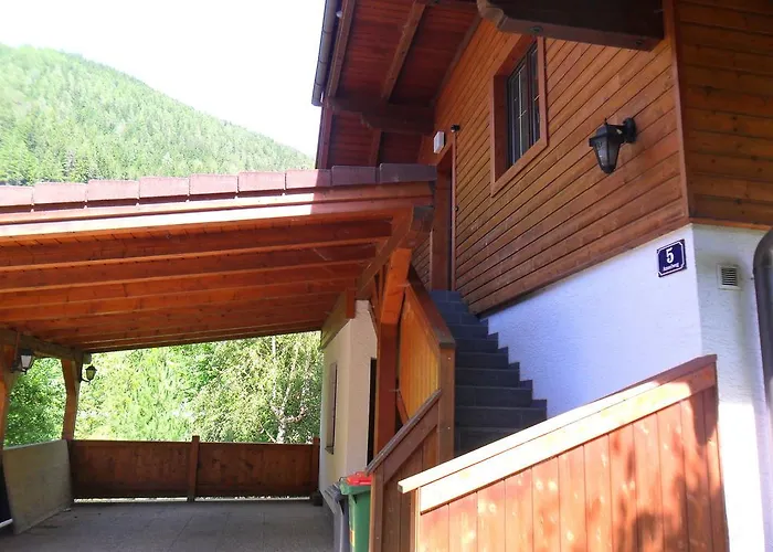 Semesterbostad Sara *