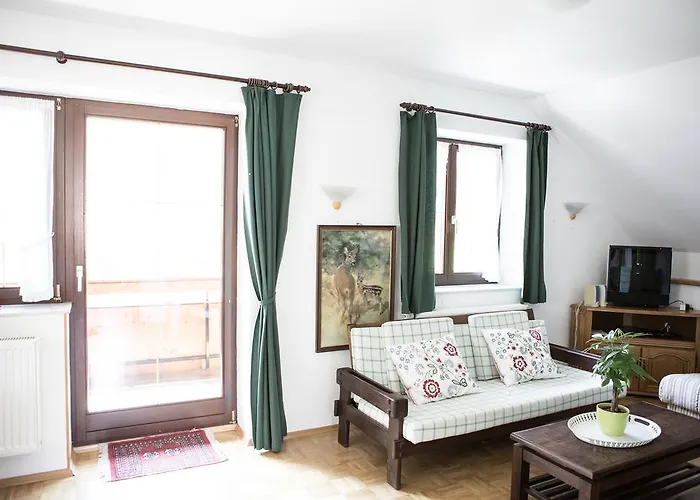 Semesterbostad Sara *